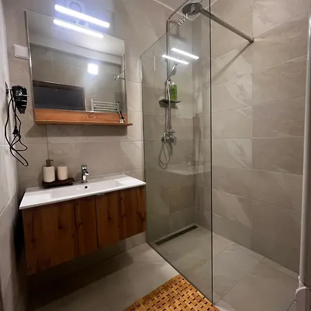 Leda Vendeghaz * Szilvásvárad