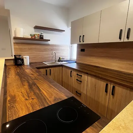 Leda Vendeghaz * Szilvásvárad